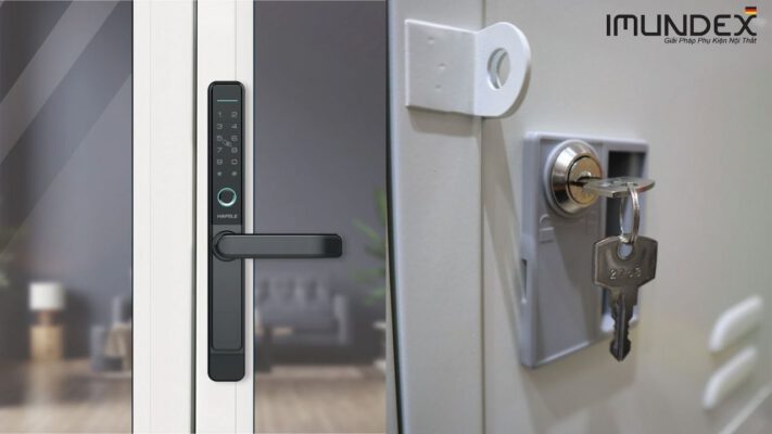 Khóa điện tử có gì khác so với khóa cơ